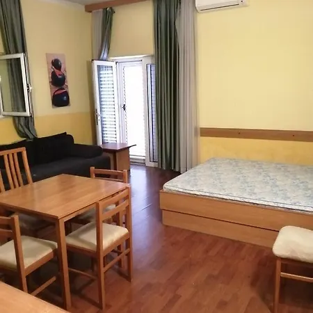 Srebreno, Dubrovnik - 18886 米利尼