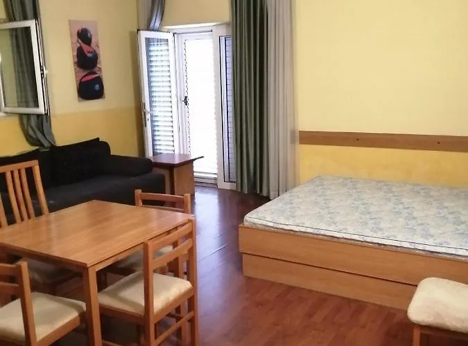 Srebreno, Dubrovnik - 18886 米利尼